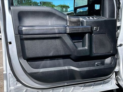 Used 2019 Ford F250 Lariat w/ Lariat Ultimate Package AWD/4WD image 22