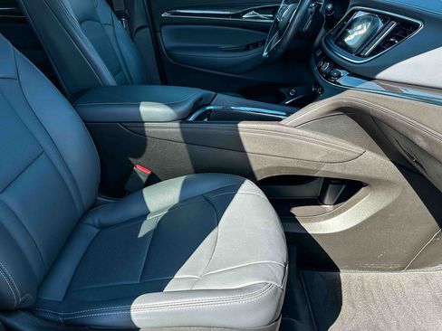 Used 2023 Buick Enclave Essence w/ Sport Touring Edition FWD image 25