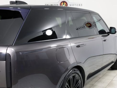 Used 2022 Land Rover Range Rover Long Wheelbase First Edition image 46