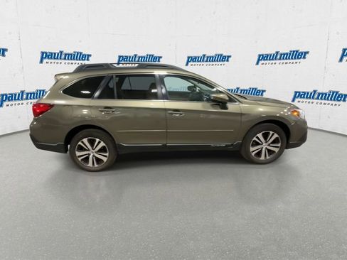 Used 2019 Subaru Outback 3.6R Limited image 12