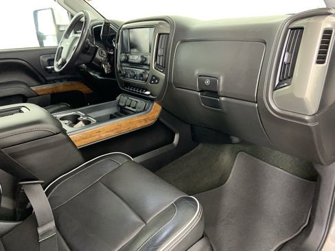 Used 2017 Chevrolet Silverado 3500 High Country w/ Duramax Plus Package image 15