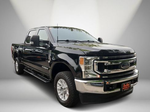 Used 2022 Ford F250 XLT AWD/4WD image 1