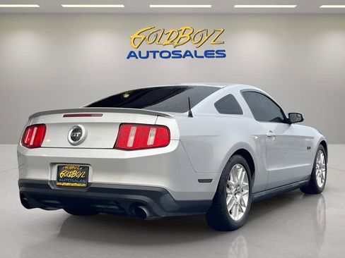 Used 2012 Ford Mustang GT Premium image 4