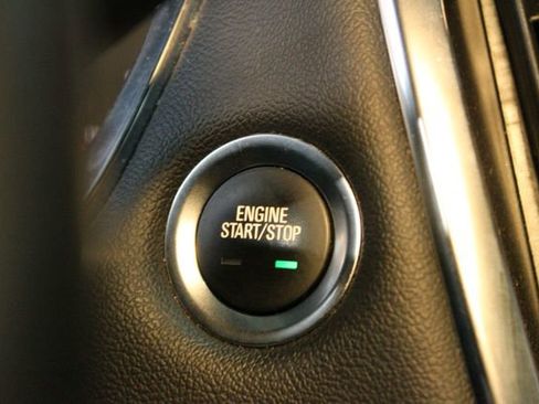 Used 2023 Chevrolet Traverse Premier AWD/4WD image 26