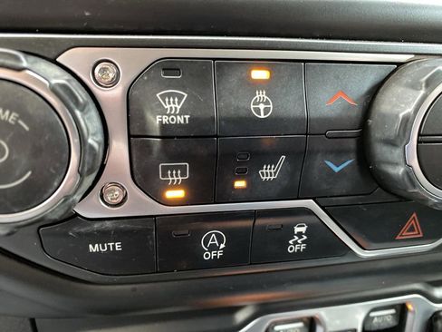 Used 2018 Jeep Wrangler Unlimited Rubicon image 8