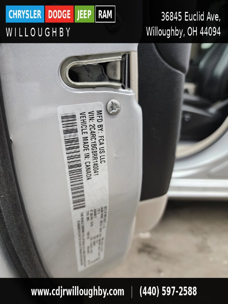 Used 2024 Chrysler Pacifica Touring-L FWD image 45