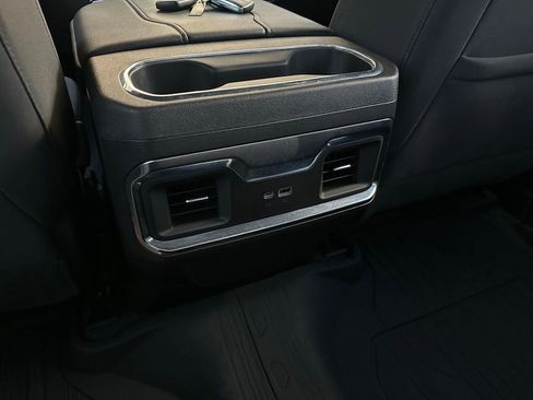 Used 2023 GMC Sierra 1500 Elevation image 22