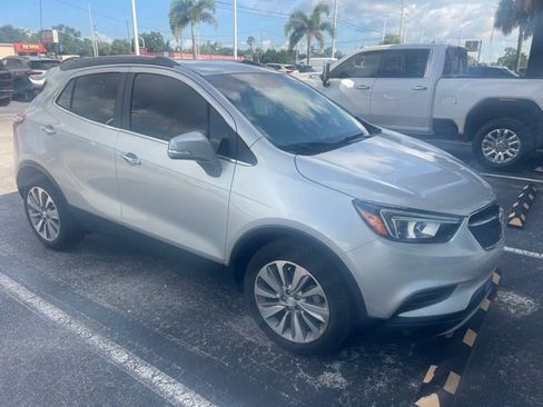 Used 2019 Buick Encore Preferred FWD image 3