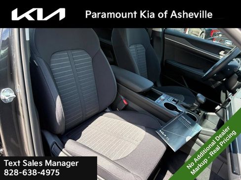 New 2026 Kia K5 LXS FWD image 18