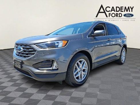 Certified 2022 Ford Edge SEL w/ Convenience Package AWD/4WD image 3