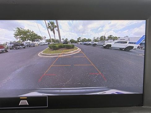 Used 2023 GMC Terrain AT4 image 22