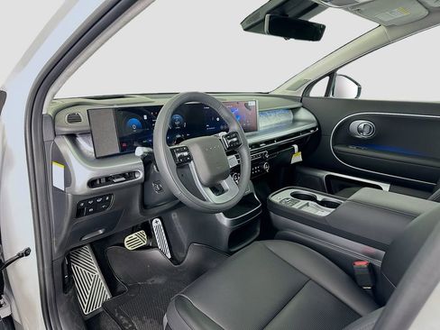 New 2026 Hyundai Ioniq 9 Calligraphy image 9