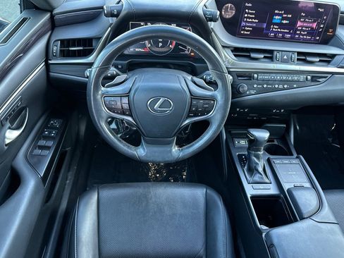 Used 2019 Lexus ES 350 w/ Premium Package image 14
