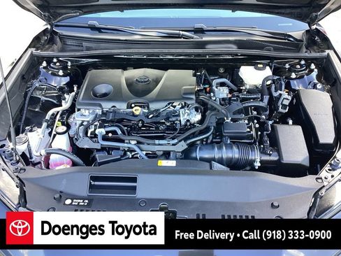 Used 2025 Toyota Camry SE image 10