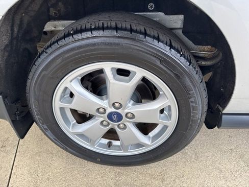 Used 2014 Ford Transit Connect XLT image 39