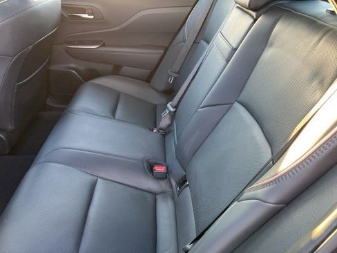 Used 2023 Toyota Crown Limited image 22