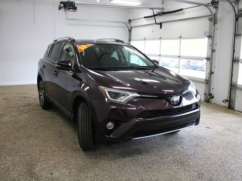 Used 2018 Toyota RAV4 XLE w/ Plus Extra Value Package image 8