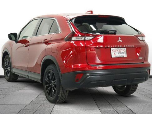 Used 2024 Mitsubishi Eclipse Cross LE AWD/4WD image 5