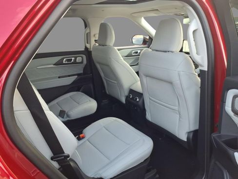 New 2026 Ford Explorer Platinum w/ LUX Leather Package image 10