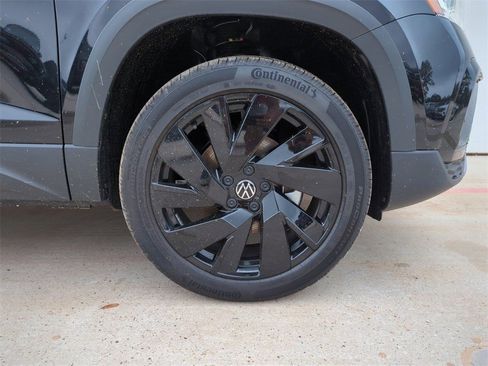 New 2024 Volkswagen Taos SEL image 8