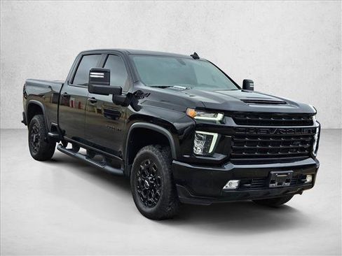 Used 2022 Chevrolet Silverado 2500 LT w/ Midnight Edition AWD/4WD image 3