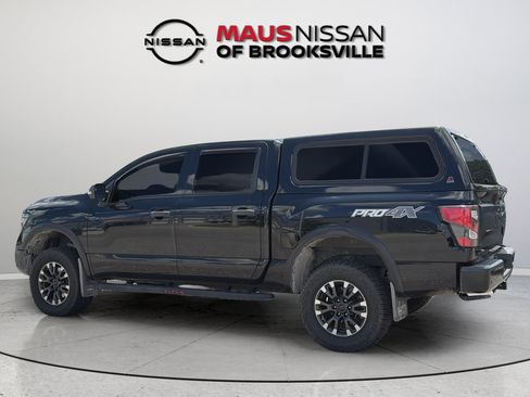 Used 2021 Nissan Titan PRO-4X w/ Pro-4x Convenience Package AWD/4WD image 7