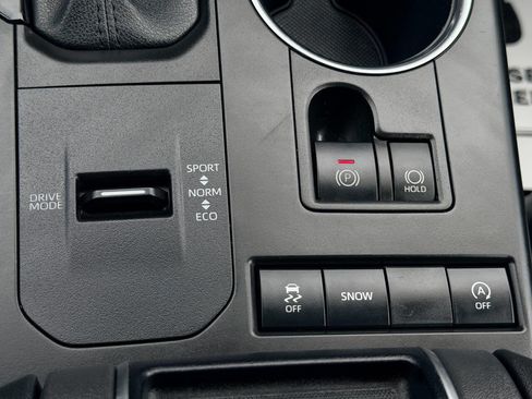 Used 2020 Toyota Highlander XLE FWD image 52