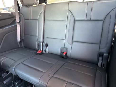 Used 2021 Chevrolet Tahoe RST w/ Luxury Package image 16