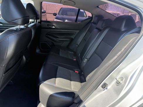 Used 2020 Nissan Altima 2.5 SR FWD image 12