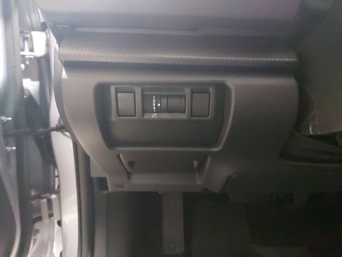 Certified 2025 Subaru Crosstrek 2.0i Premium image 27