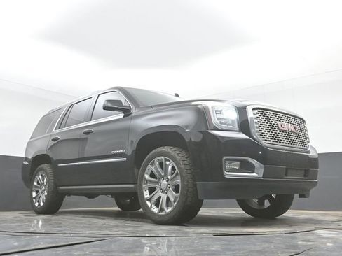 Used 2016 GMC Yukon Denali w/ Open Road Package AWD/4WD image 27