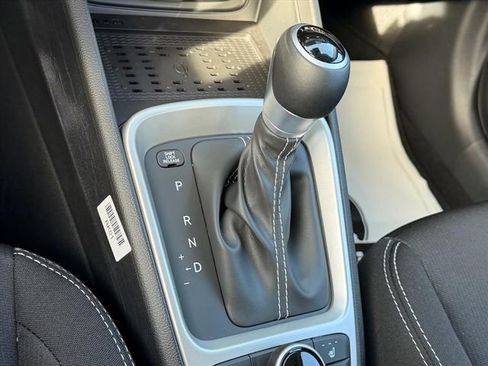 New 2026 Hyundai Venue SEL FWD image 24