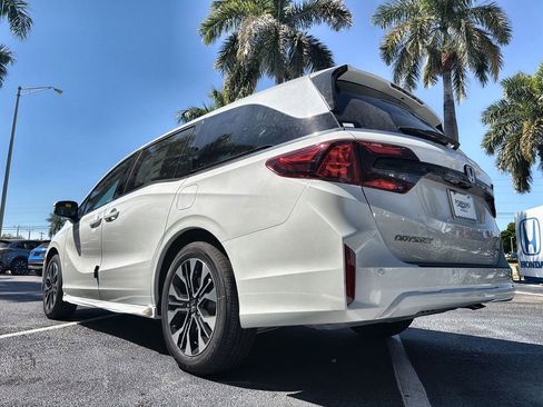 New 2026 Honda Odyssey Elite image 19
