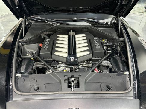 Used 2015 Rolls-Royce Wraith RWD image 30