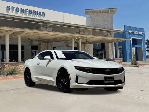 Used 2021 Chevrolet Camaro LT RWD image 2