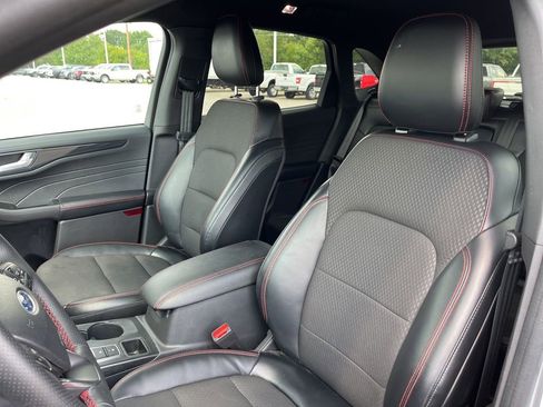 Used 2024 Ford Escape ST-Line Select w/ Tech Pack #2 image 14