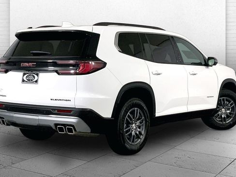 Used 2025 GMC Acadia Elevation FWD image 13
