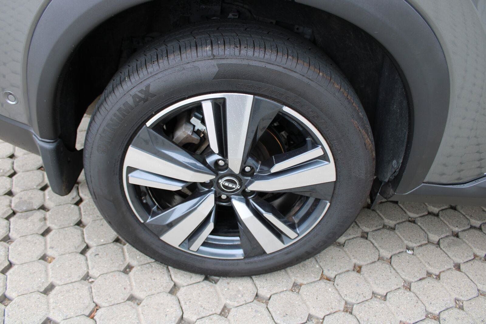 Used 2023 Nissan Rogue SL w/ SL Premium Package FWD image 14