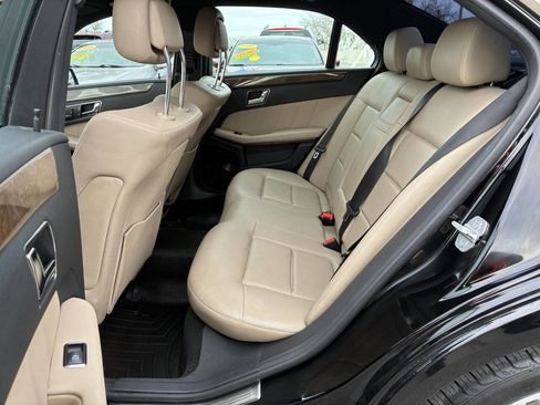 Used 2010 Mercedes-Benz E 350 Sedan image 4