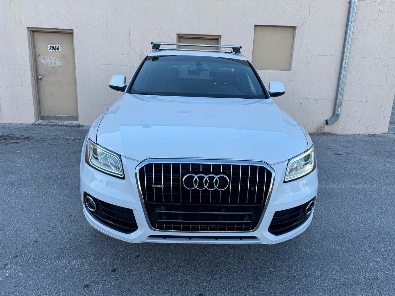Used 2014 Audi Q5 2.0T Premium Plus w/ Premium Plus Package AWD/4WD image 2