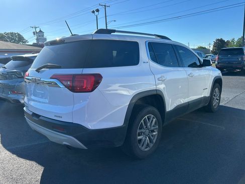 Used 2018 GMC Acadia SLE AWD/4WD image 4
