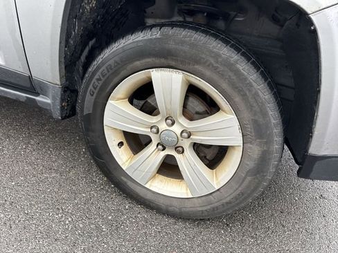 Used 2014 Jeep Compass Sport w/ Power Value Group image 11