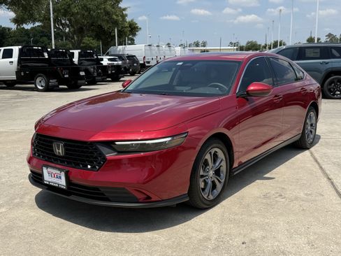 Used 2024 Honda Accord EX image 9
