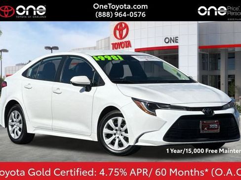 Certified 2023 Toyota Corolla LE image 1