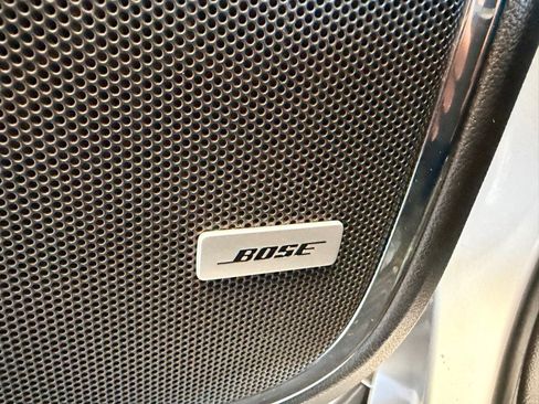 Used 2018 GMC Yukon SLE w/ HD Trailering Package image 6