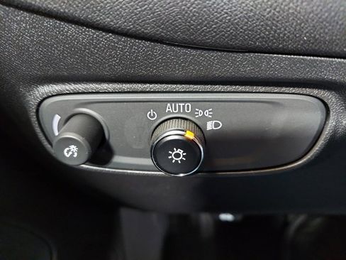 Certified 2023 Chevrolet Equinox LT image 34