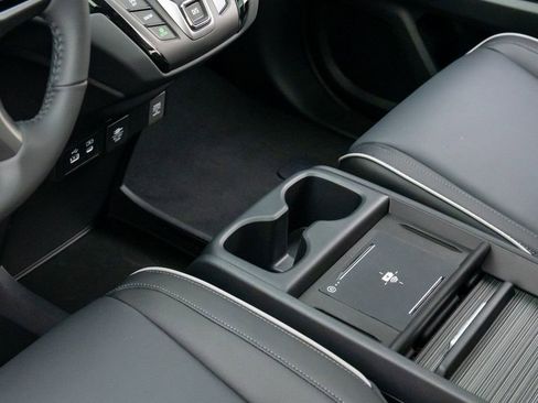 New 2026 Honda Odyssey Touring image 13