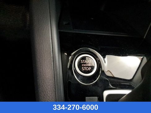 New 2025 Nissan Versa SV w/ Trunk Package image 25