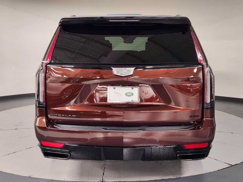 Used 2023 Cadillac Escalade ESV Sport w/ LPO, ONYX Package RWD image 10