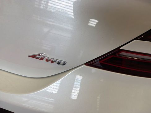 Used 2024 Genesis G70 2.5T AWD/4WD image 6